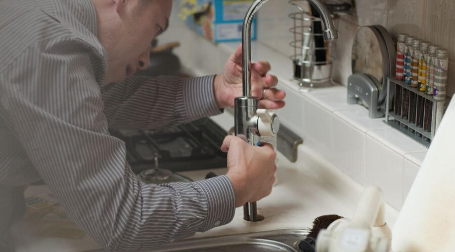 Local expert plumbing services in Sheffield Lake, OH